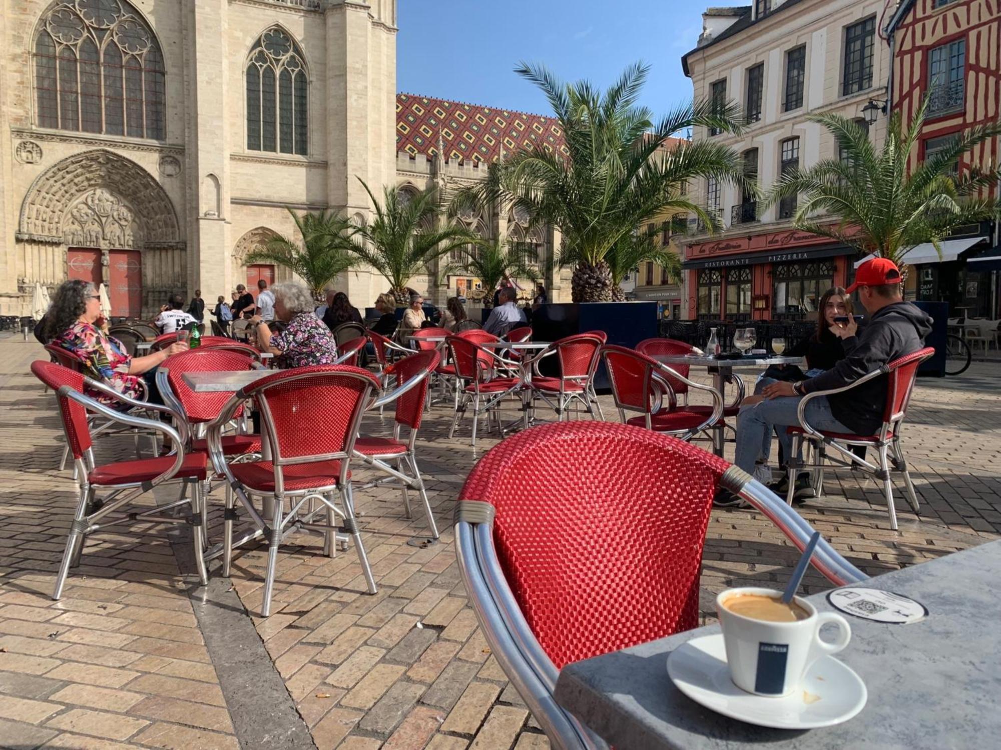 Villa Fontaine Avec Piscine Interieur Chauffee-Maison De Campagne Familiale -Ideal Vacances Ou Sejour Professionnel -3 Chambres-Bureau Separe -Lit Bebe - Parking Facile & Gratuit 외부 사진